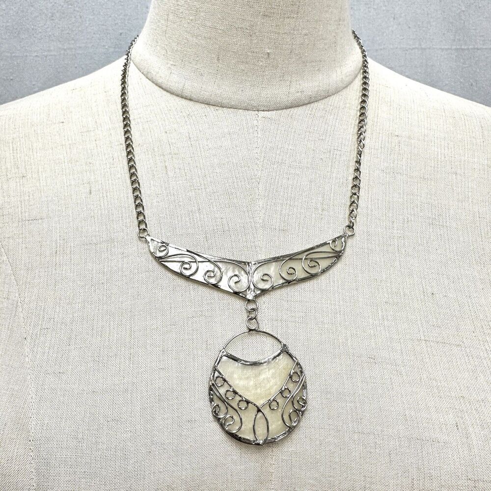FairTrade Handcrafted Silver Scroll Metal Necklace With Abalone Shell‎ Insert